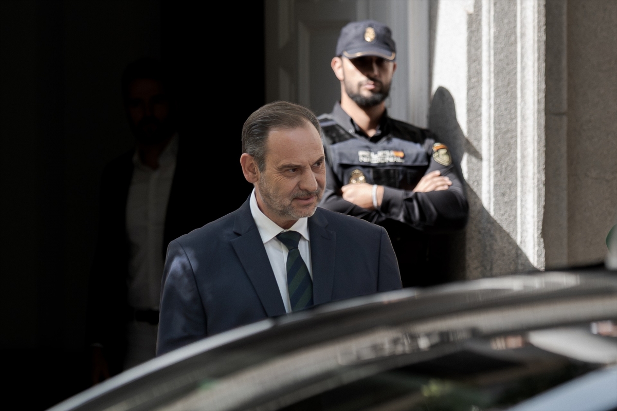 El TC rechaza por unanimidad admitir el recurso de Ábalos contra el aval del Congreso a la investigación en su contra