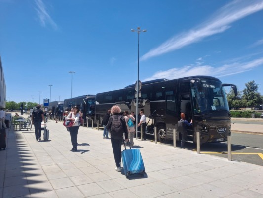 Reclaman que Lorca no sea excluida y tenga una conexión directa de bus con el aeropuerto de Corvera