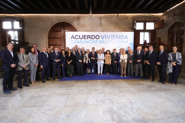 El Consell activa 4.000 VPO en dos años, entre propias, privadas y heredadas del Botànic