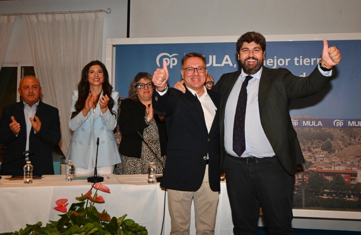 El PP de Mula dice adiós a la gestora y Francisco Pastor es elegido nuevo líder arropado por López Miras