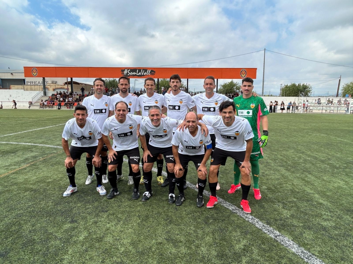 Las Leyendas del Valencia CF festejarán el 75 aniversario del club Peña Deportiva Ayorense con homenaje a la Dana incluido