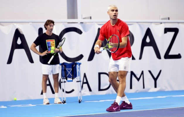 Alcaraz, preparándose en casa para París, se enfrenta al torneo que peores recuerdos le trae