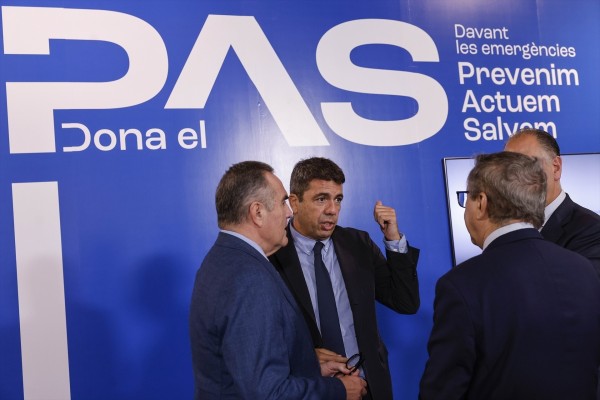 La Generalitat repartirá materiales a los alumnos para sensibilizarles frente a las inundaciones y otras emergencias