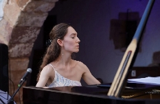 El Auditori de Castelló acoge los conciertos de la Orquestra de la Comunitat y de la pianista Elena Font