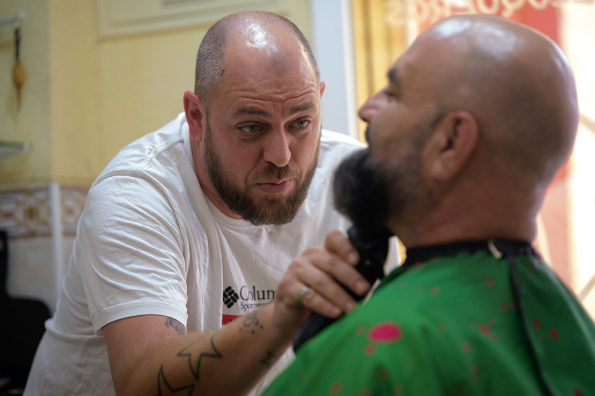 Juanra, el peluquero que inspiró a Juan Roig en la Dana