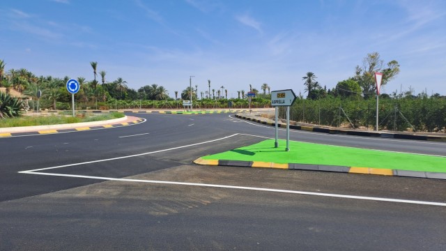 Finalizan las obras del carril para bicis y peatones que une el casco urbano de Elche con Asprella