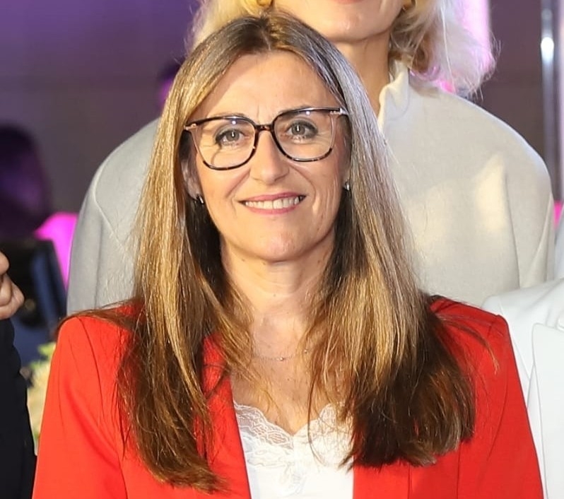 El PSOE pide a Vox que 