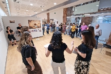 Una exposición de la UJI transforma en arte contemporáneo la multiliteracidad en las aulas