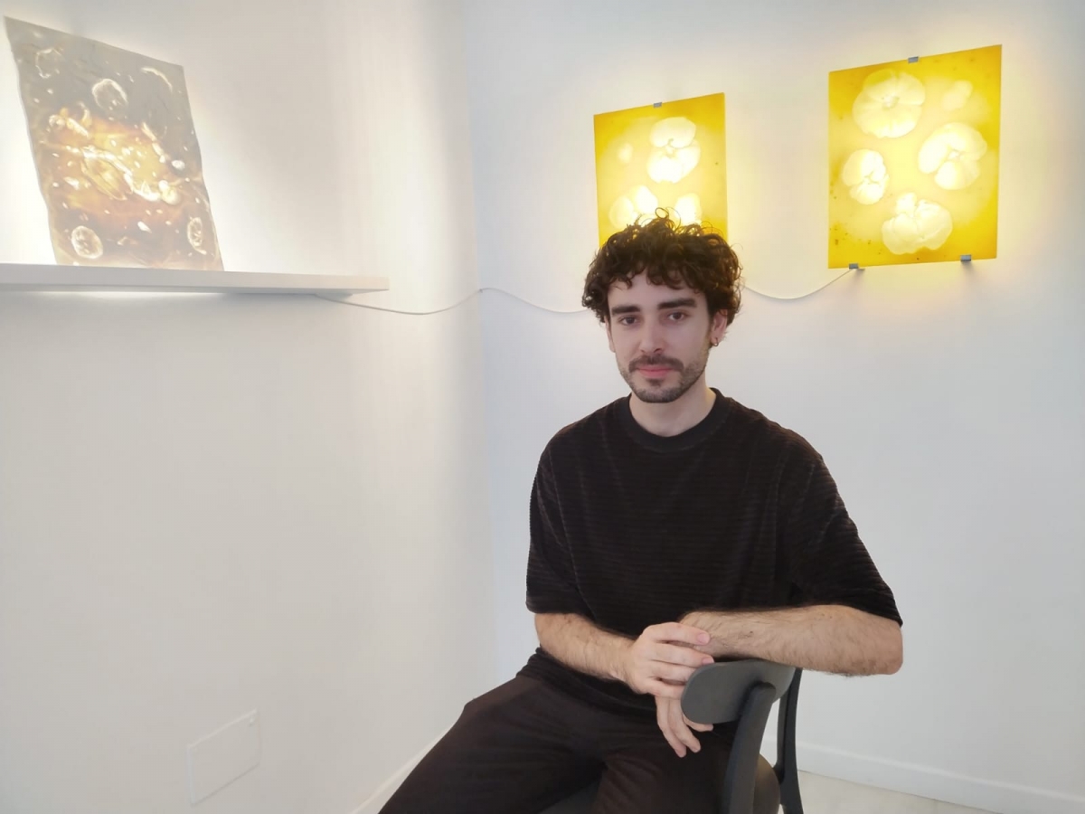 El arte está servido en Artnueve: Carles Tarrasó expone en Murcia sus creaciones a partir de las frutas que fascinaron a los Medici