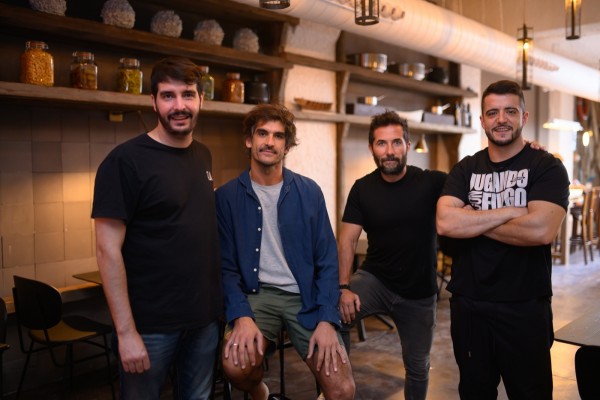 Casa Pescadores, el espacio gastronómico de alma marinera donde alargar las sobremesas