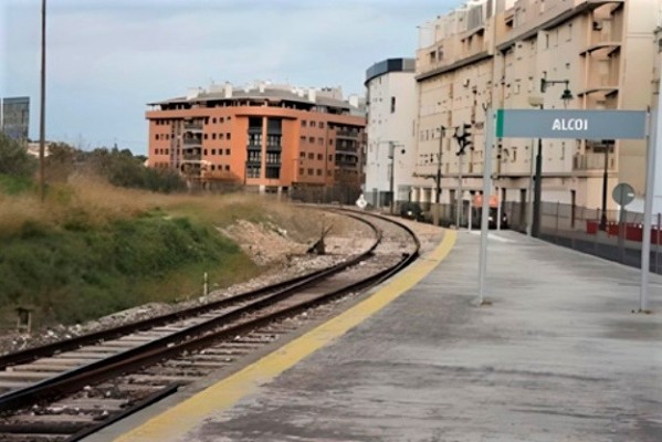 Nuevo plazo para las obras de renovación del tren Alcoy-Xàtiva: Adif prevé su inicio en noviembre
