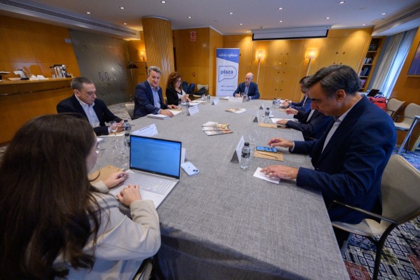 Desayuno VP sobre la movilidad en el área metropolitana de València un año después de la Dana