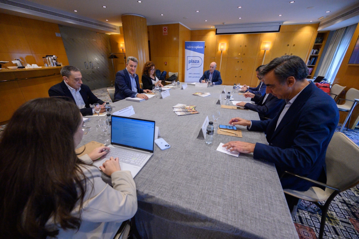 Desayuno VP sobre la movilidad en el área metropolitana de València un año después de la Dana