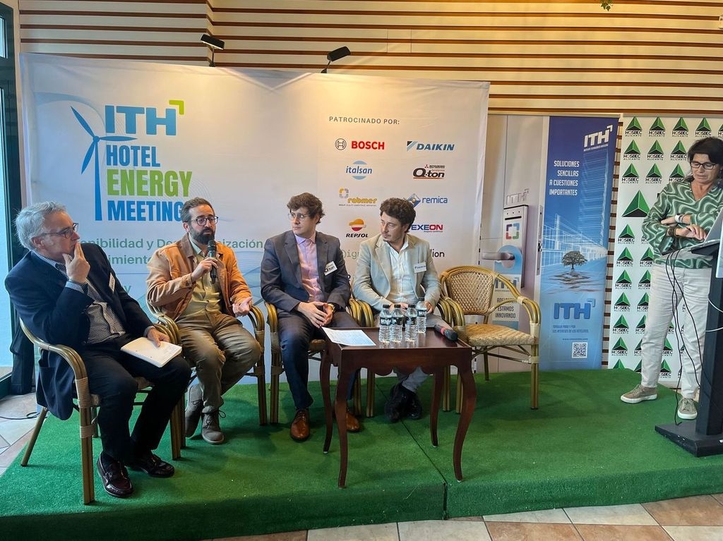 El sector hotelero apuesta por la sostenibilidad y la innovación energética en Torrevieja