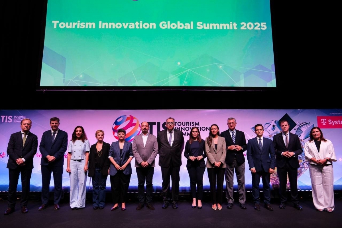 Andalucía lidera un acuerdo junto a 12 CCAA para reivindicar el valor del turismo como 