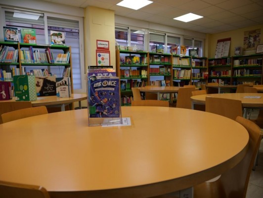 EU denuncia el abandono de las bibliotecas de Alicante y exige mejoras en las cuentas de 2026