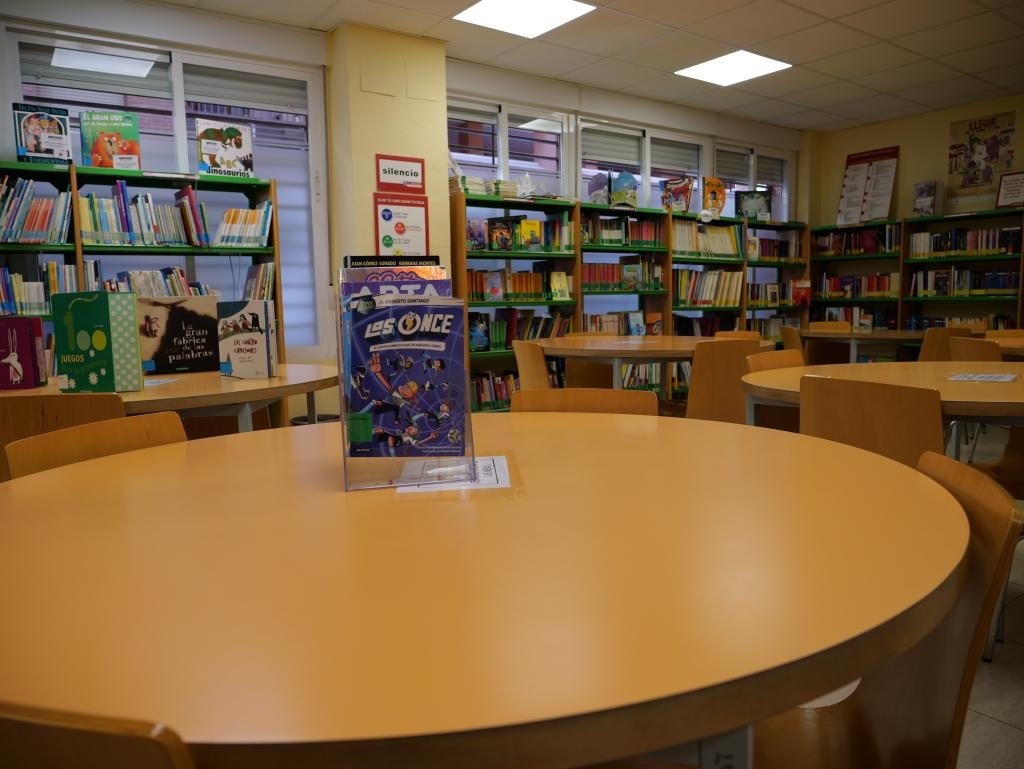 EU denuncia el abandono de las bibliotecas de Alicante y exige mejoras en las cuentas de 2026