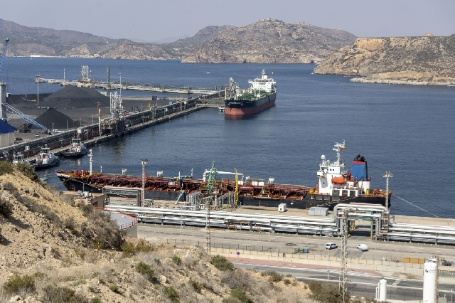 El Puerto de Cartagena modera su descenso en el penúltimo trimestre del año y consolida su posición en el top 5 nacional
