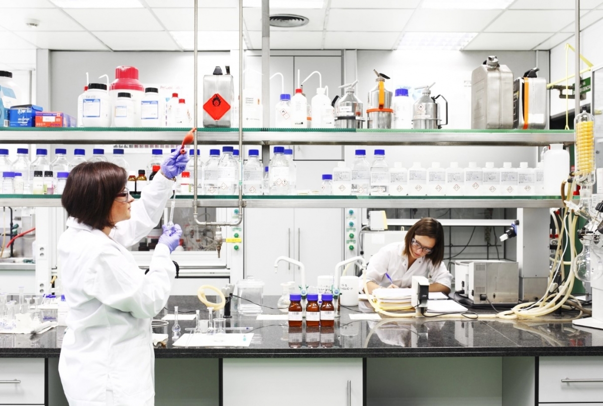 El gigante farmacéutico Kern Pharma completa la compra de la empresa alcantarillera Laboratorios Admira