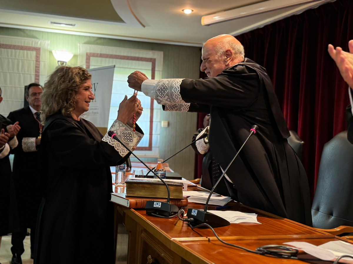 La oriolana María del Mar García Calvo, nueva presidenta del Colegio Valenciano de los Colegios de la Abogacía