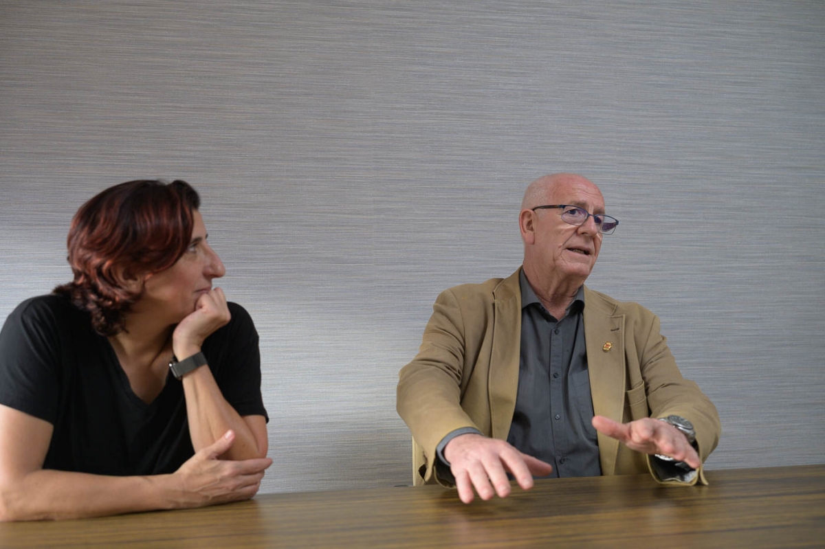 El alcalde de Paiporta, Vicent Císcar, junto a la concejala de Reconstrucción, Marian Val.