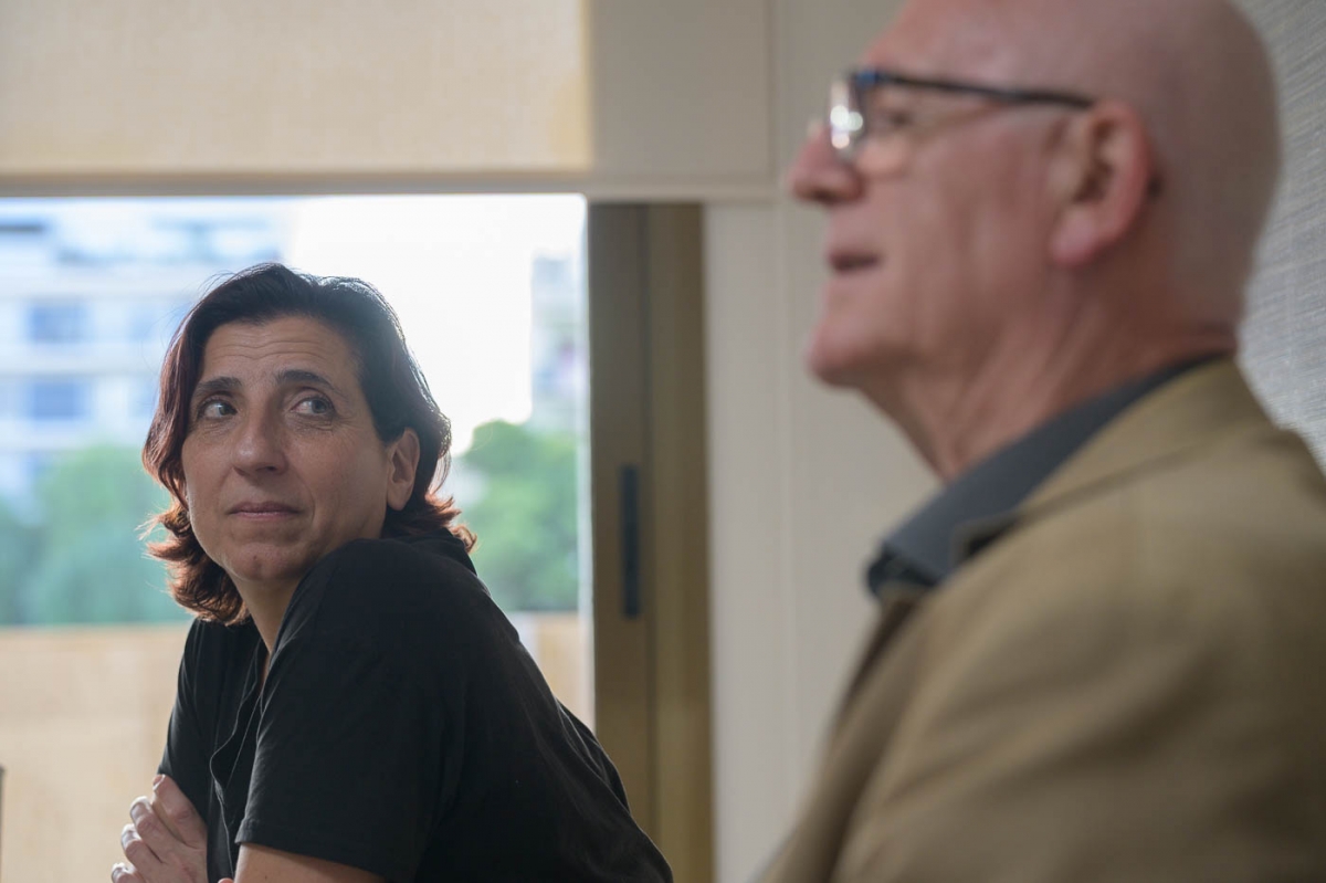 El alcalde de Paiporta, Vicent Císcar, junto a la concejala de Reconstrucción, Marian Val.