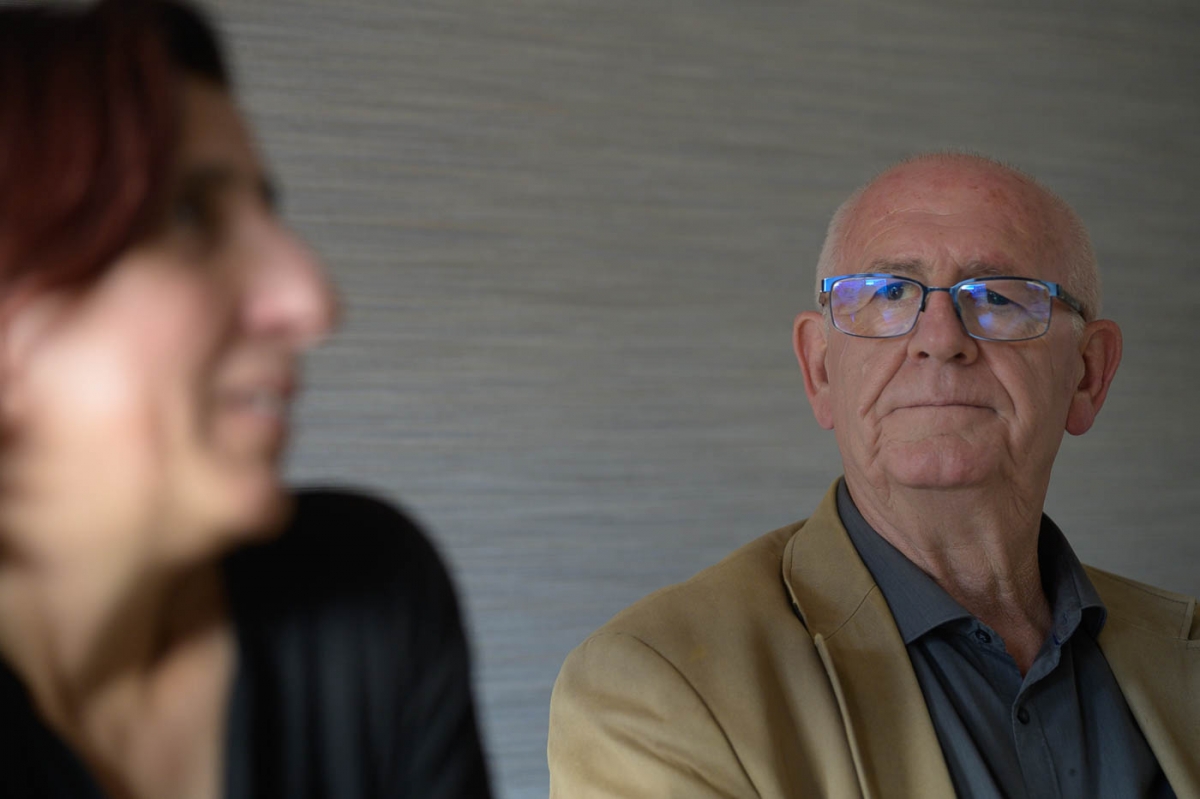 El alcalde de Paiporta, Vicent Císcar, junto a la concejala de Reconstrucción, Marian Val.