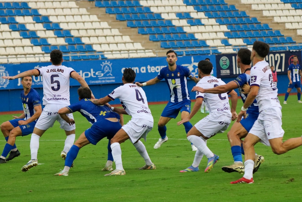 El Lorca-Puente Genil es aplazado por falta de campo para disputarlo