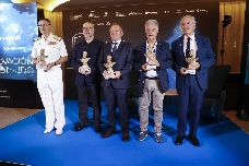 La Fundación Isaac Peral entrega sus galardones y distingue a Aniceto Rosique por "su servicio de España y la industria regional"