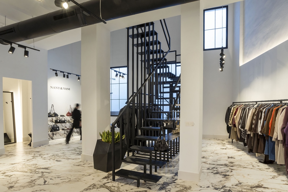 Interior de Nany & Vany después de la Dana - Foto: MARGA FERRER Interior de Nany & Vany después de la Dana