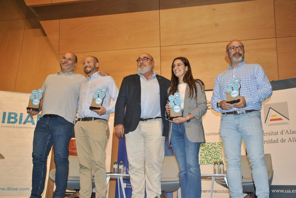 Los empresarios de la Foia de Castalla apuestan por la economía circular: ecodiseño, energía renovable y reciclaje como último paso