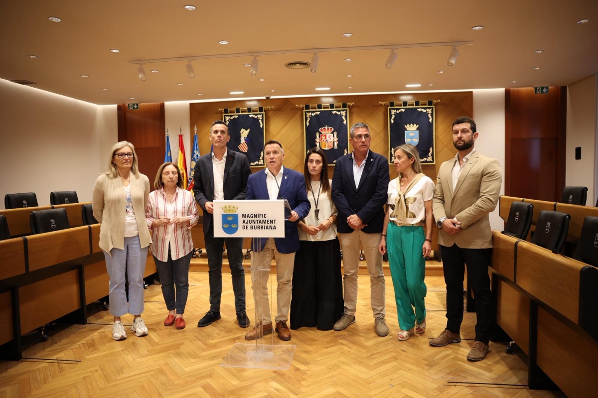 Crisis en el Gobierno de Burriana: el alcalde rompe con Vox y cesa a tres concejales por votar en contra de la bajada de impuestos
