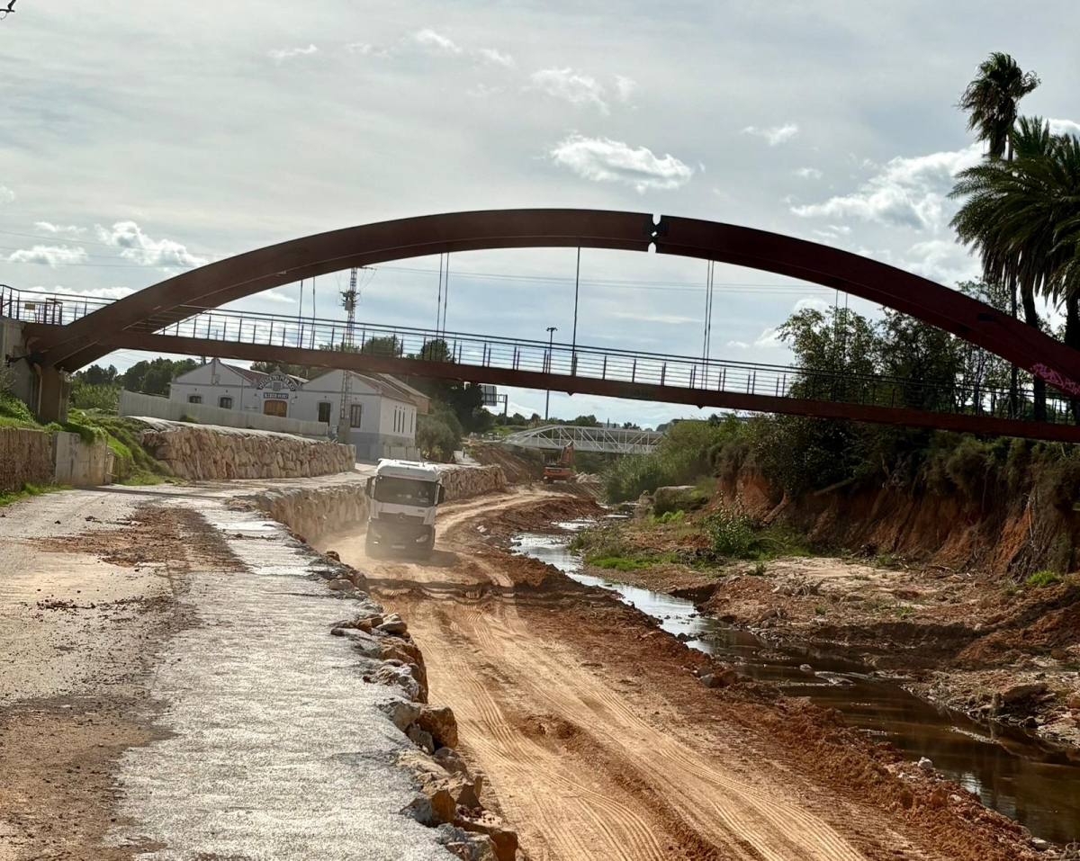 Alcàsser mejora el cauce del barranco de Picassent con la ampliación de la escollera