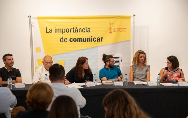 Rafelbunyol acoge un foro para hablar sobre la soledad no deseada