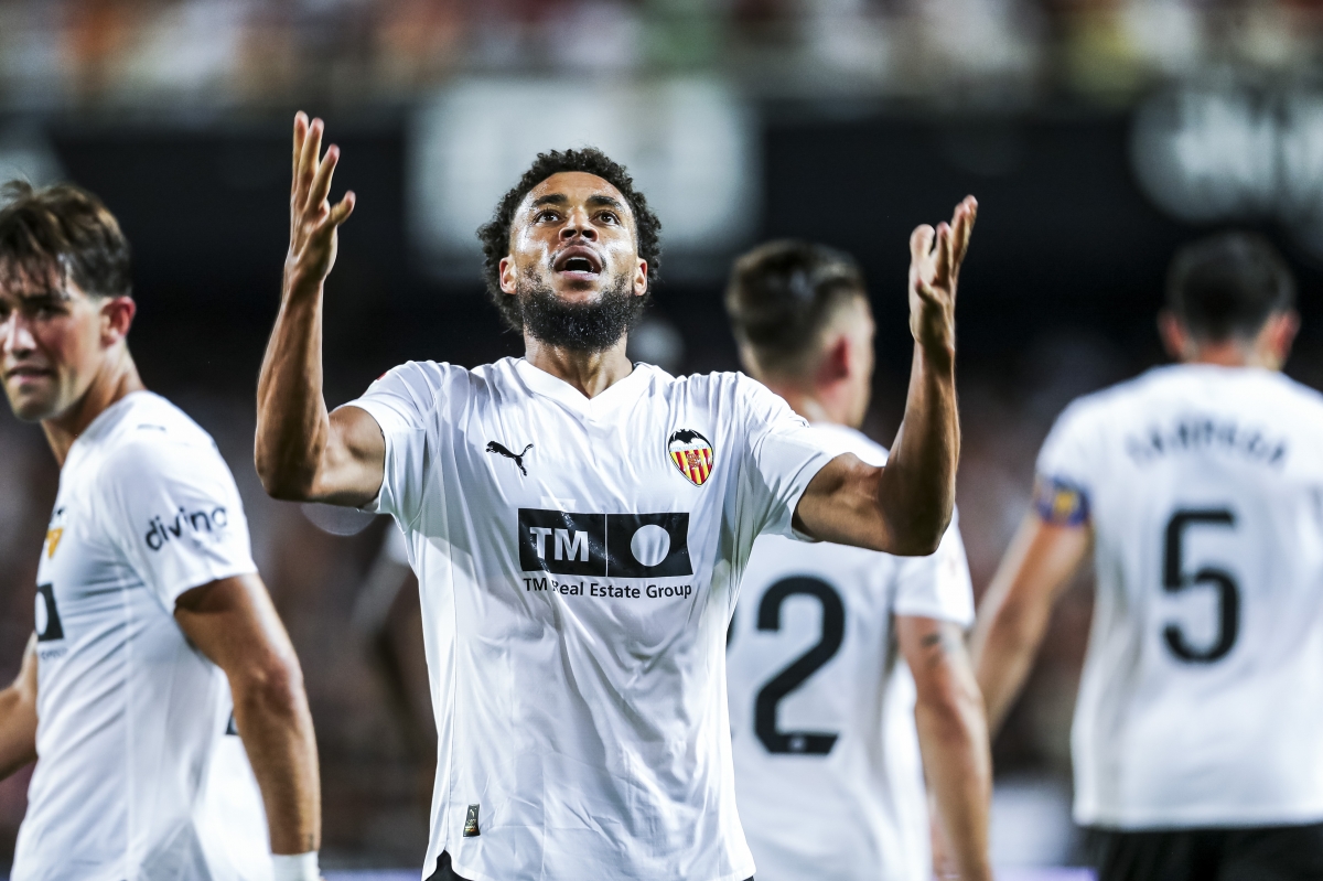 El Valencia CF busca reconquistar el corazón de Mestalla