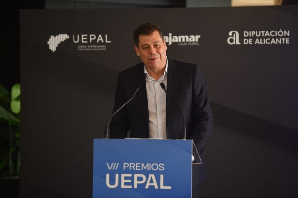 César Quintanilla: 