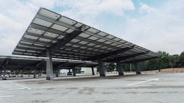 Arranca el proyecto piloto para la autosuficiencia energética del alumbrado público de El Perellonet
