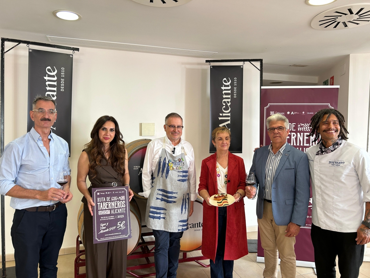 Alicante y 23 negocios hosteleros rinden tributo a la historia del vino con la 'Ruta de Taberneros'