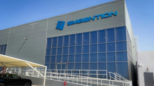 La alicantina Embention abre una planta en Emiratos Árabes para el montaje de sistemas aviónicos