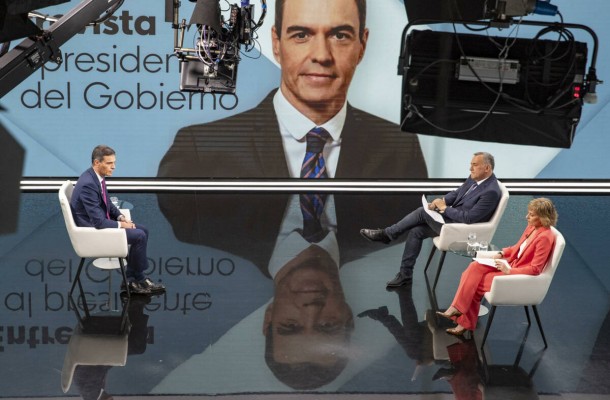 ¿Quién vigila la verdad? Reflexiones sobre bulos, políticos y regulación