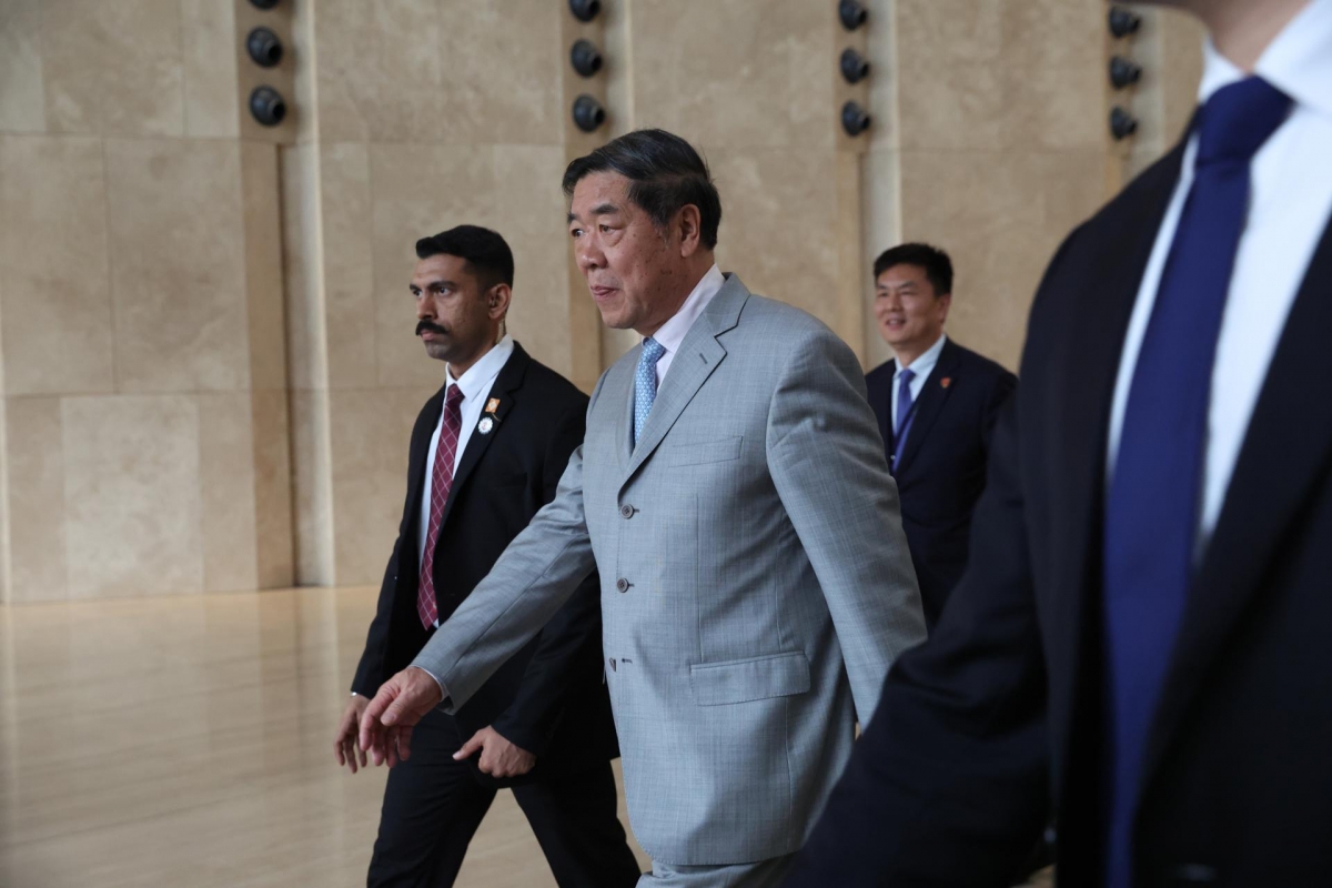 China y EEUU abordan su disputa comercial en Kuala Lumpur antes de la llegada de Trump