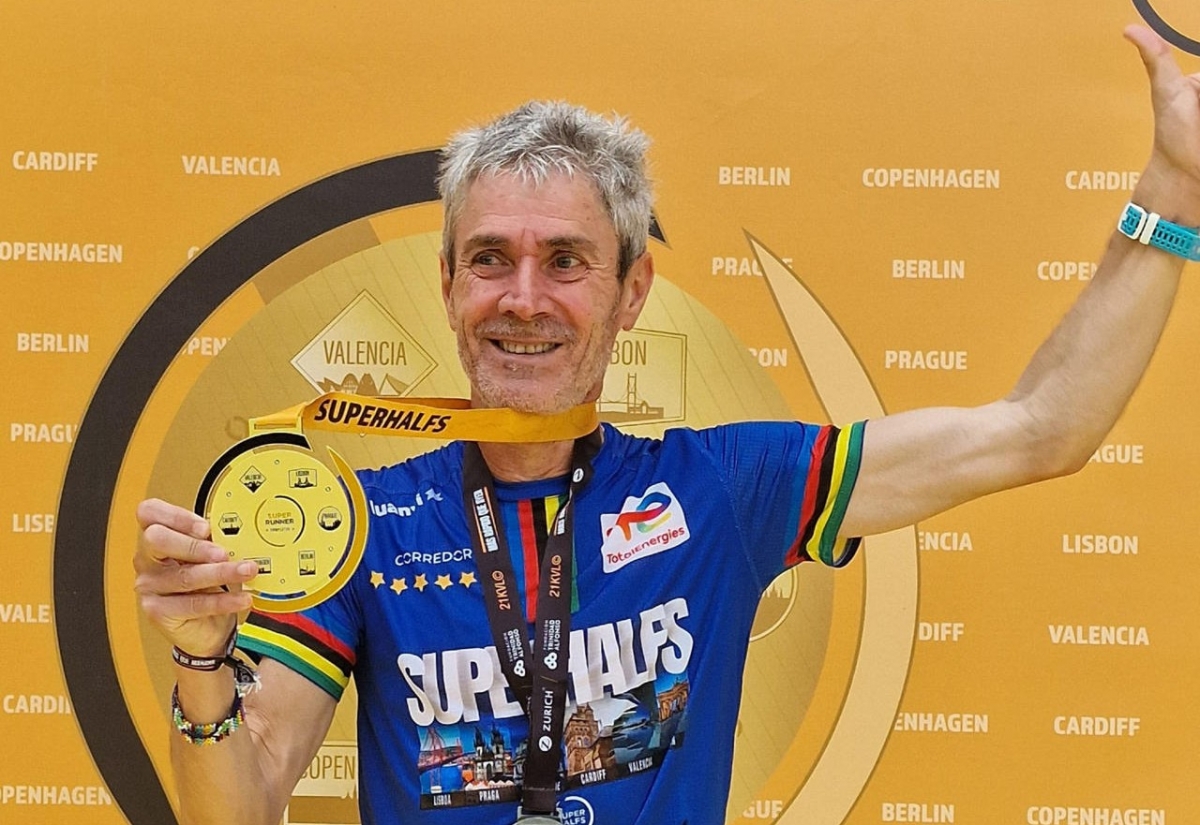 Martín Fiz, 'dios del olimpo' del atletismo mundial tras completar las SuperHalfs