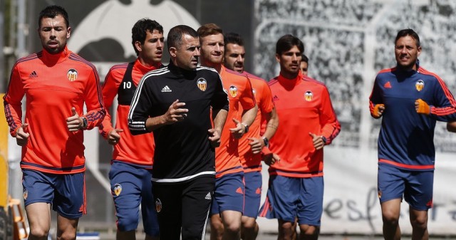 El Valencia vuelve al trabajo sin Cheryshev ni Enzo Pérez