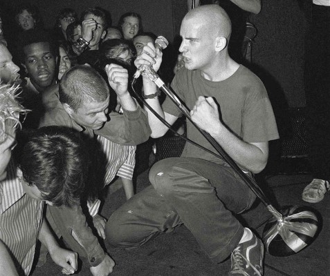 Straight Edge: La historia del movimiento punk que quiso hacer su revolución sin drogas ni alcohol

