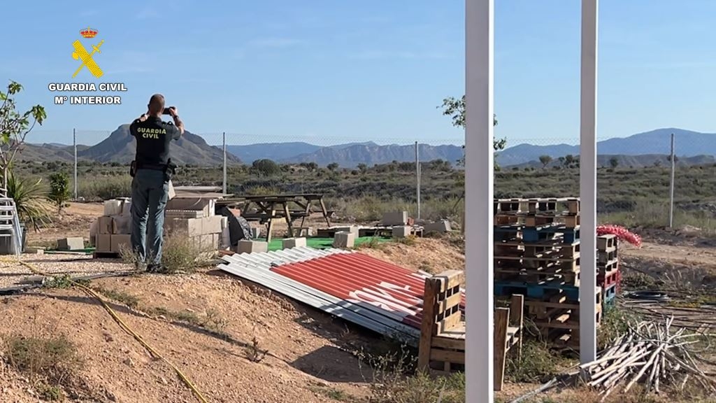La Guardia Civil investiga a 29 personas por la construcción de viviendas ilegales en Mutxamel