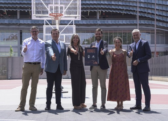CaixaBank continuará apoyando al Valencia Basket en el Roig Arena durante los próximos cuatro años