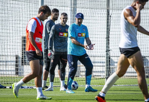 Mamardashvili, sobre Ochotorena: “Tuvo un gran impacto en mi carrera y en mi vida”