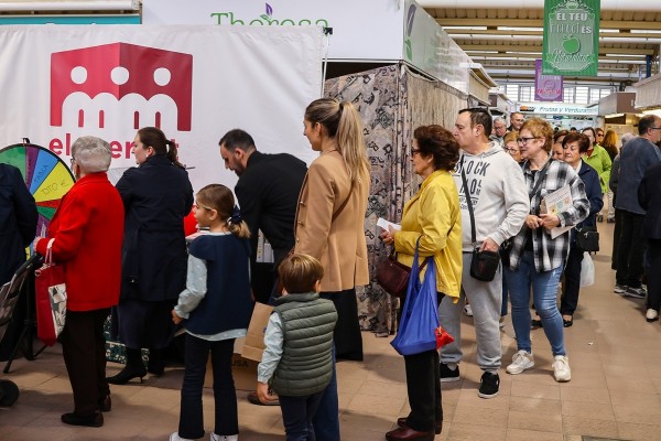 Onda y la Cámara de Castellón fomentan la compra en el Mercado Municipal con más de 800 premios