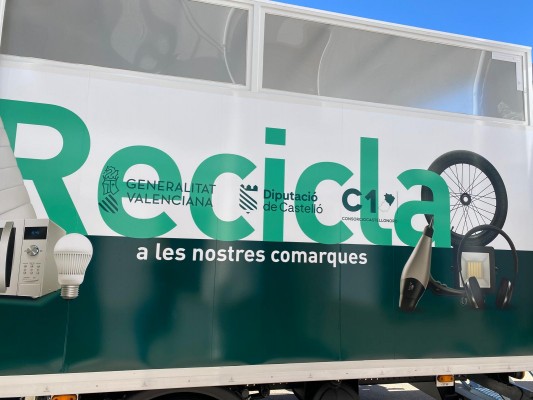 Los municipios del Consorcio de Residuos C1 aumentan su recogida de vidrio durante el verano