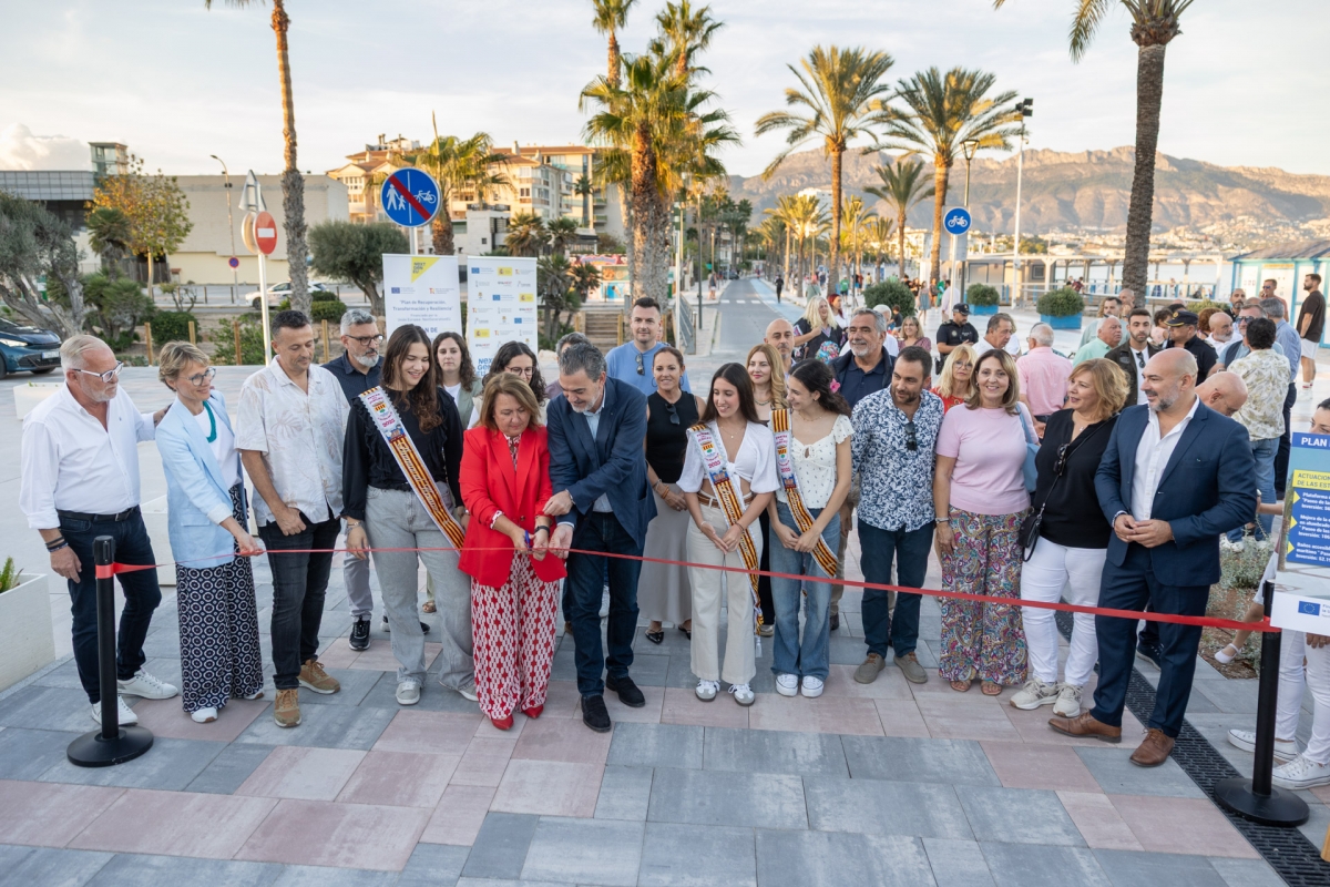 Un remodelado Paseo de las Estrellas en El Albir y ahora también para las personas, tras su peatonalización